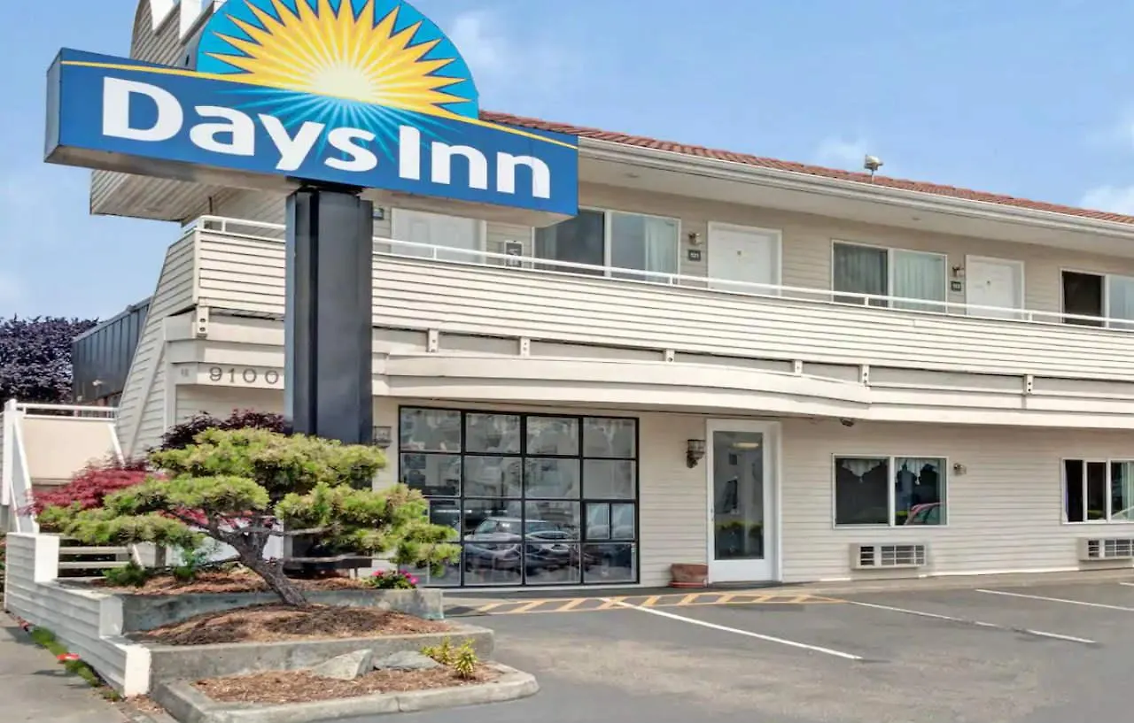 Days Inn By Wyndham Seattle North Of Downtown